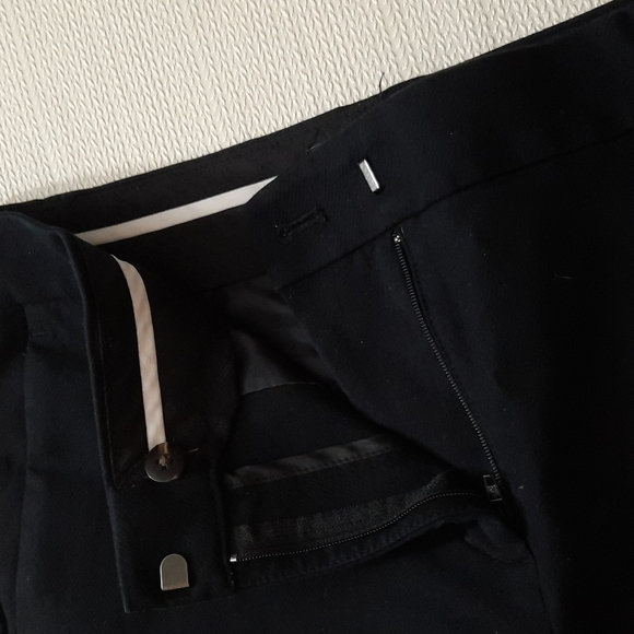 Ann Taylor 6P Black Cropped Slacks - Picture 3 of 6